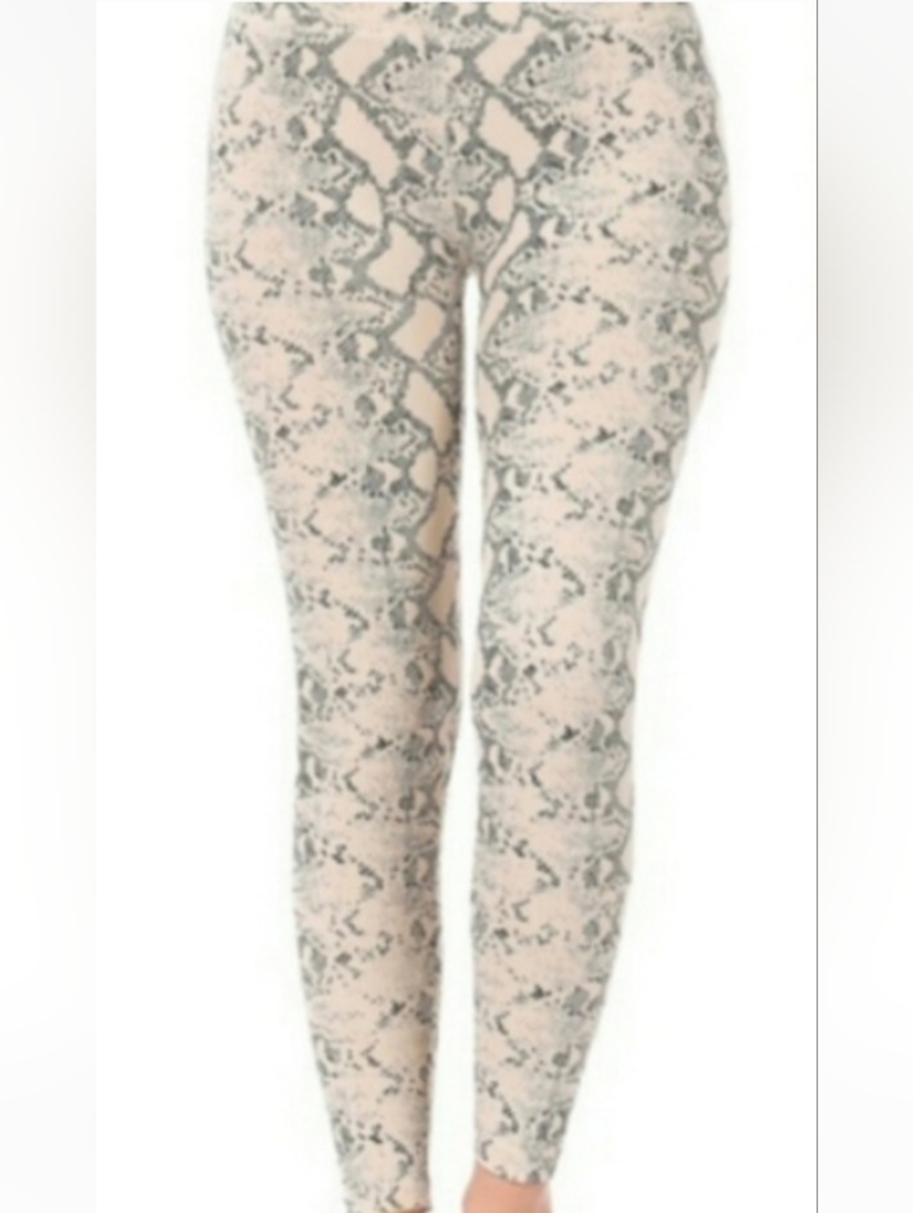 Zenana Outfitters Fleece Lined Leggings in Snakeskin Pattern